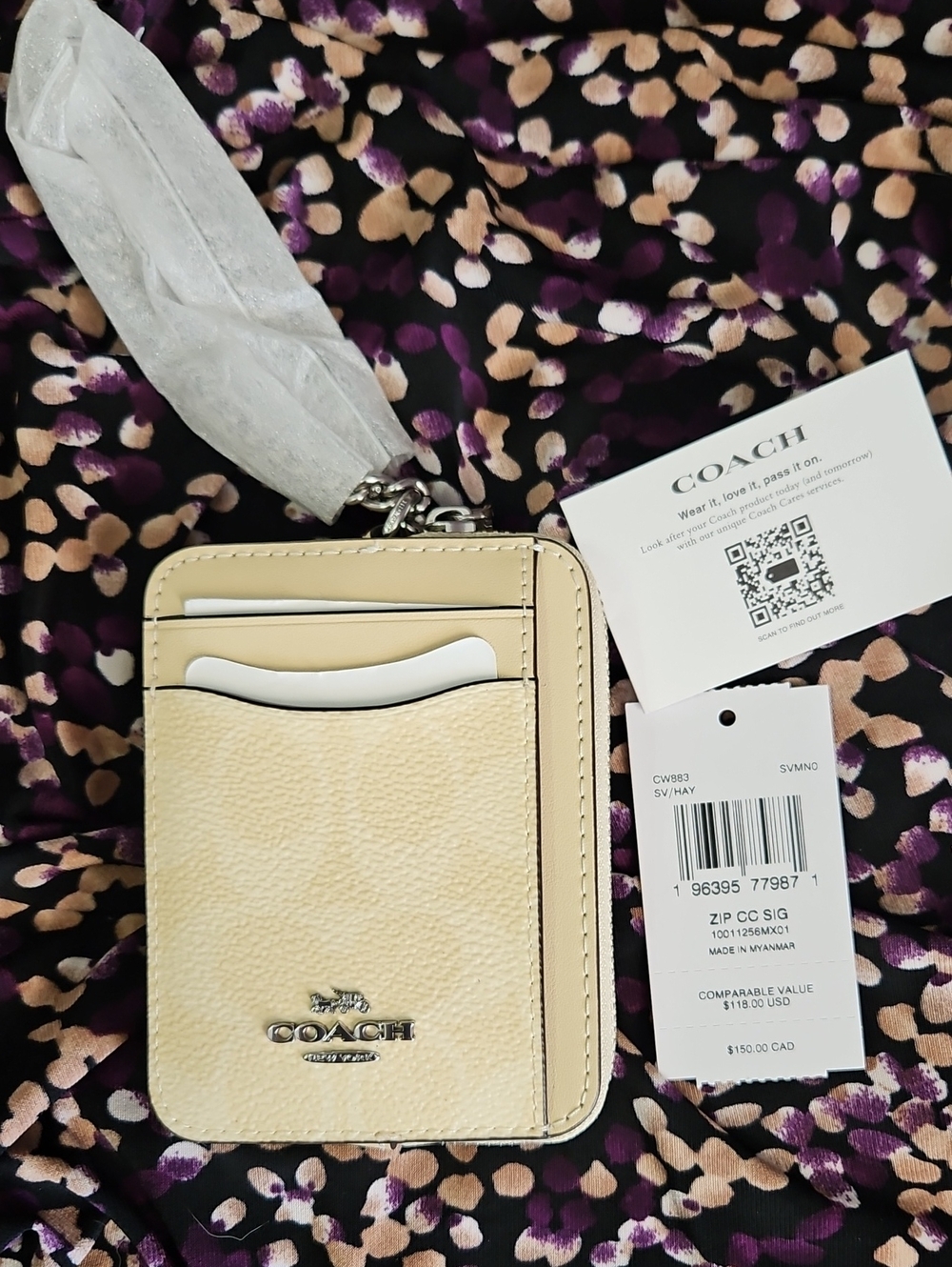 NWT Coach Cream Leather Zip Card Holder with Wrist Strap